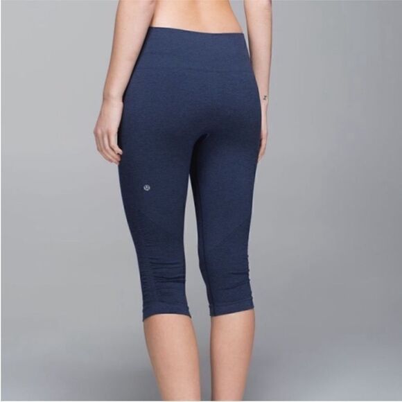 Lululemon Athletic In The Flow Crop Leggings Women Size 6 - Picture 2 of 9